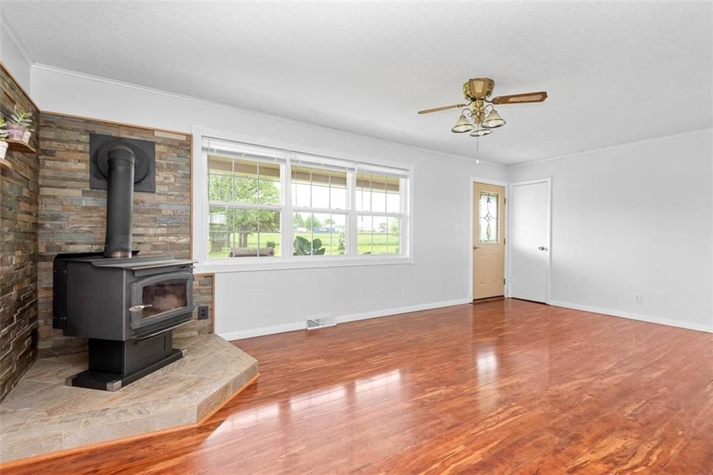 588 NW 105 Road — photo 10