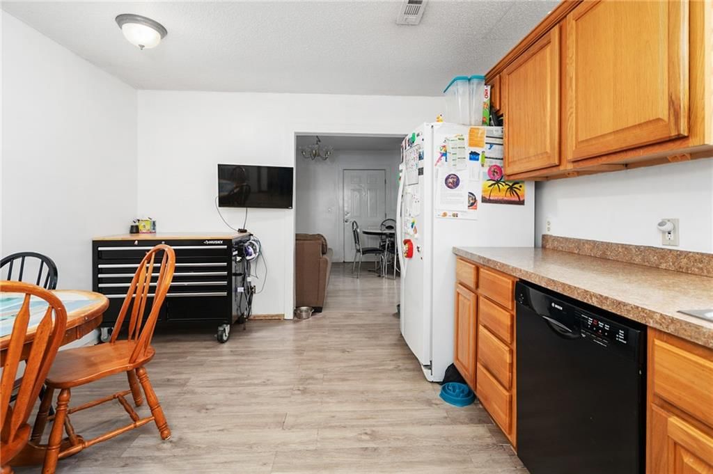 826 W Seventh Street — photo 13