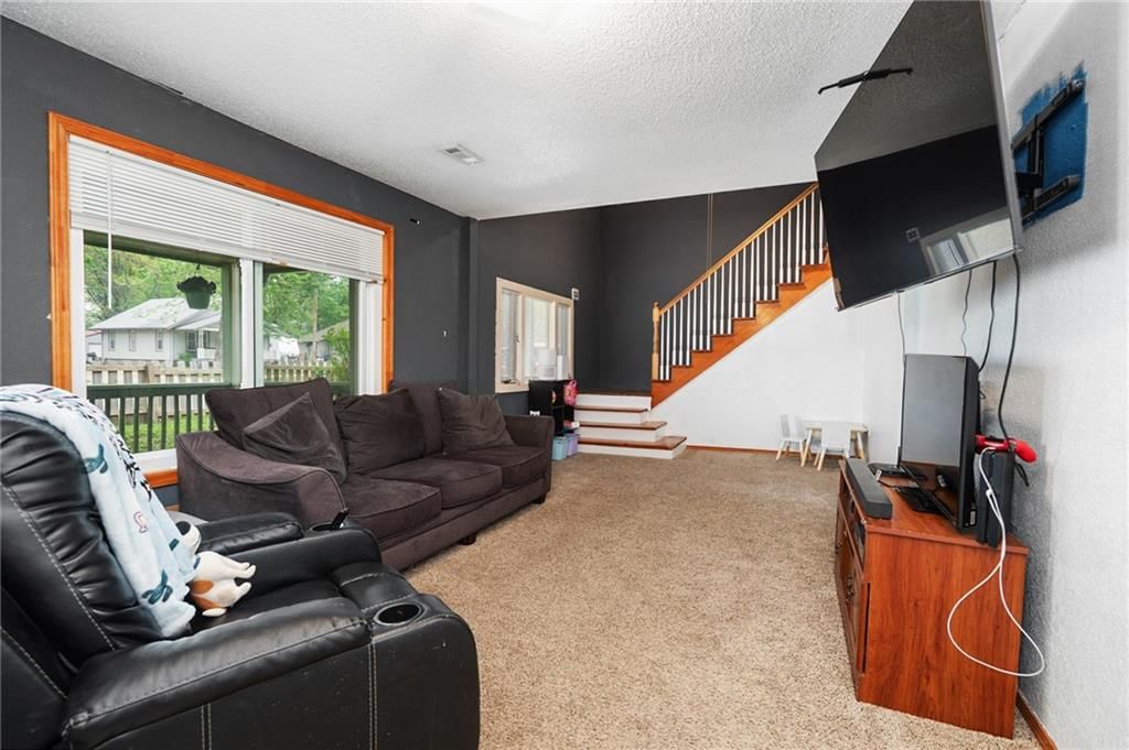 826 W Seventh Street — photo 8
