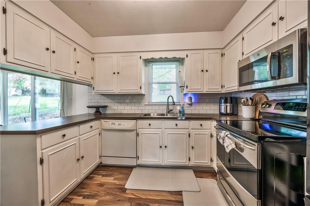 4328 S Brentwood Street — photo 8