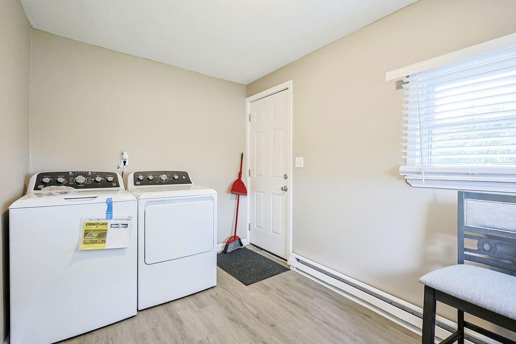 707 N Davis Street — photo 14