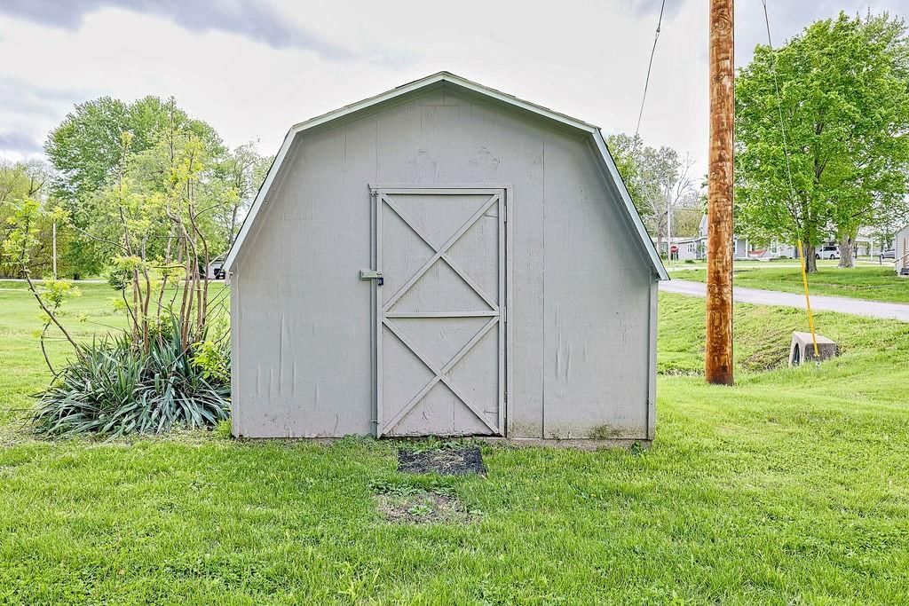 707 N Davis Street — photo 26