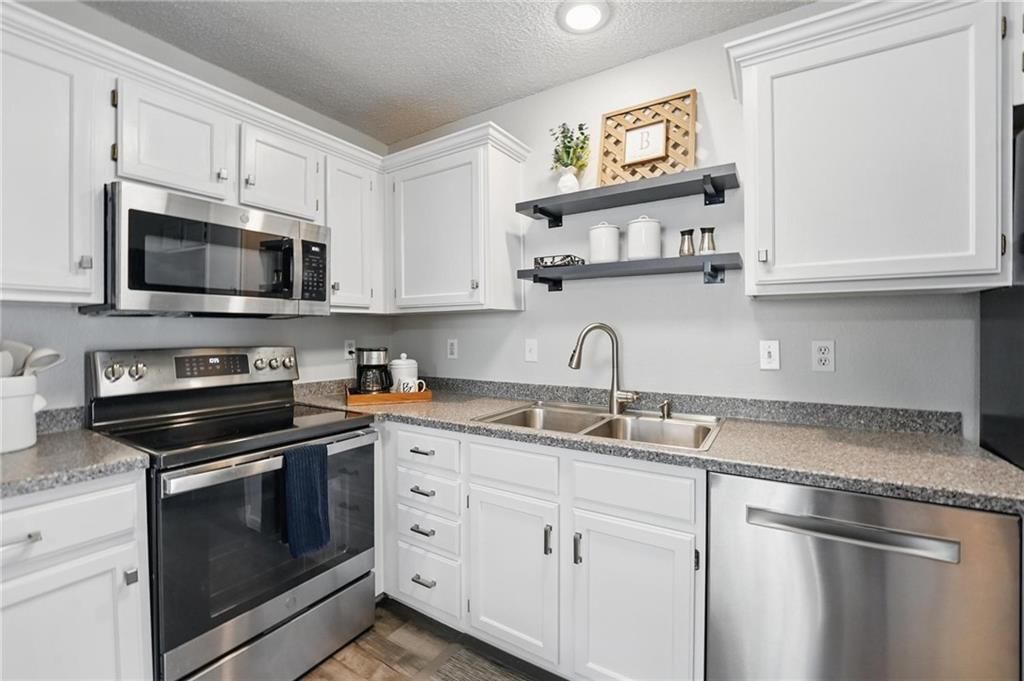 1420 SE Lexington Avenue — photo 9