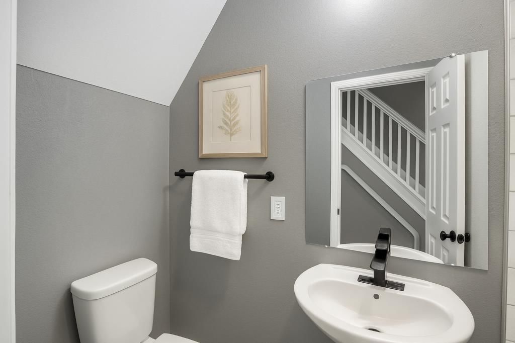 157 Clark Avenue — photo 17