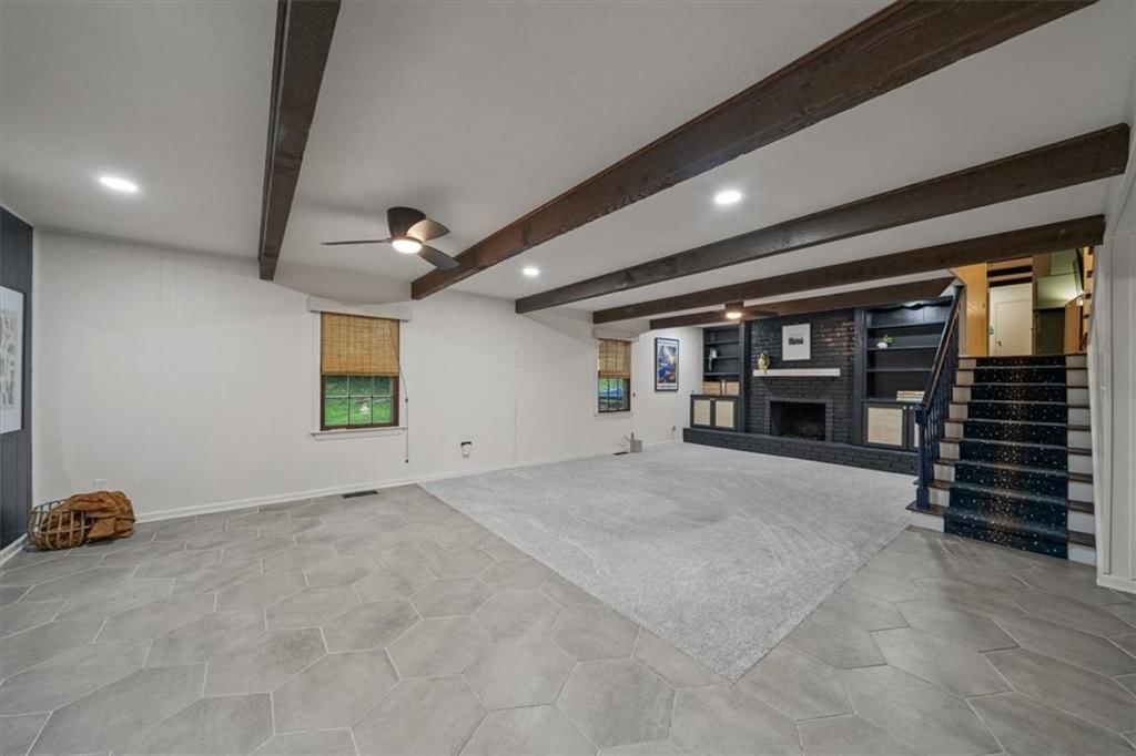 606 W Red Bridge Road — photo 28