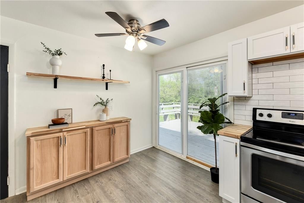 11309 Spring Valley Road — photo 11