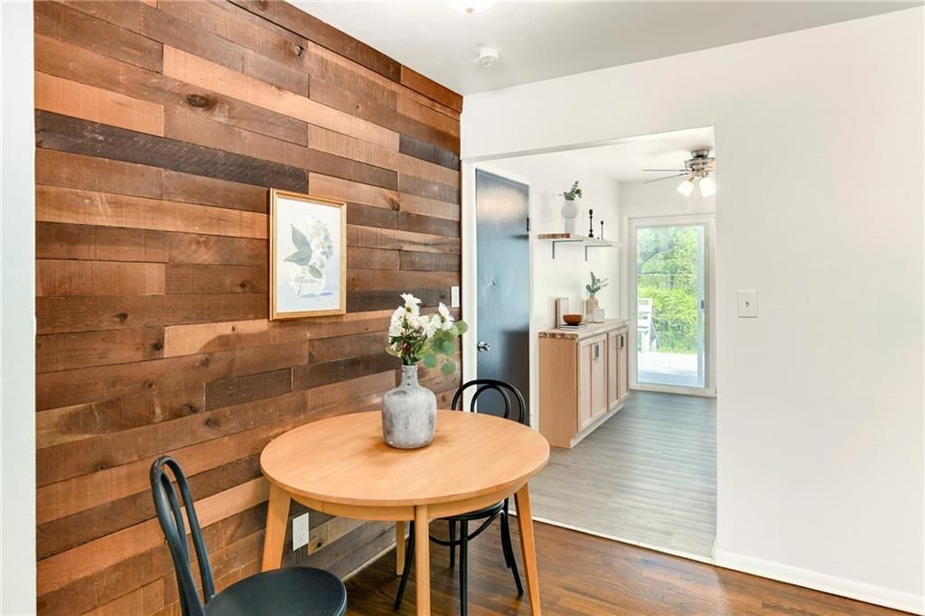 11309 Spring Valley Road — photo 6