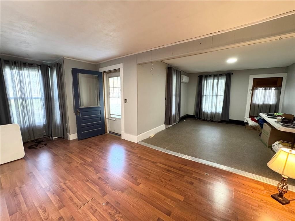 220 W Brown Street — photo 5
