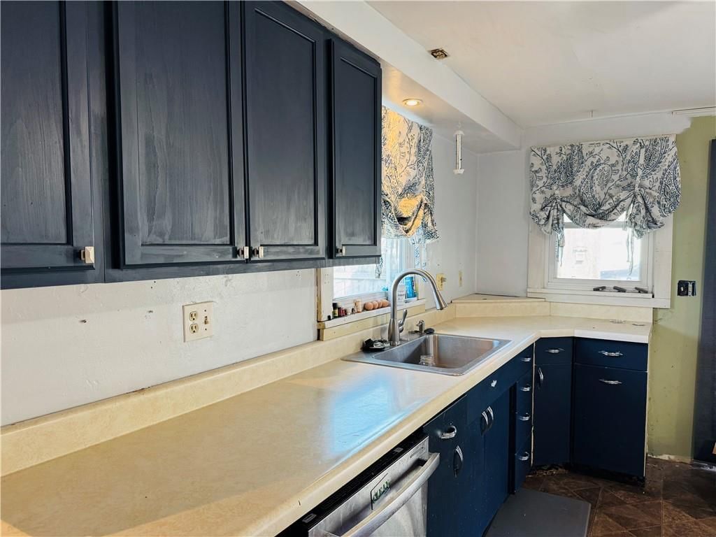 220 W Brown Street — photo 6