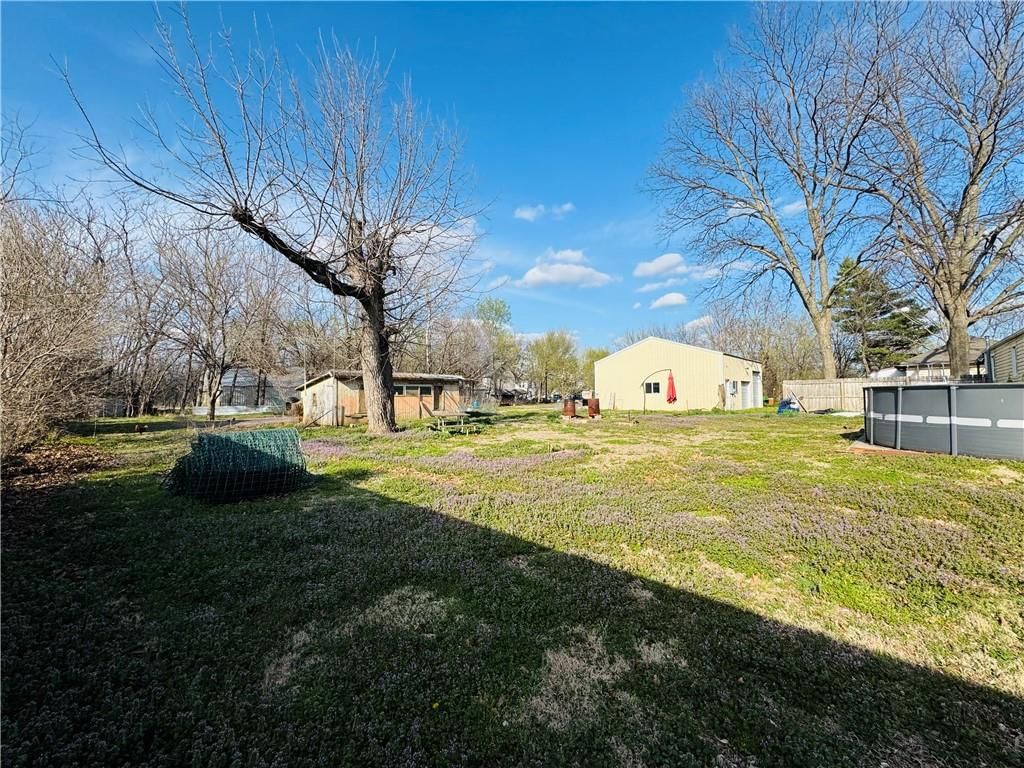 220 W Brown Street — photo 10