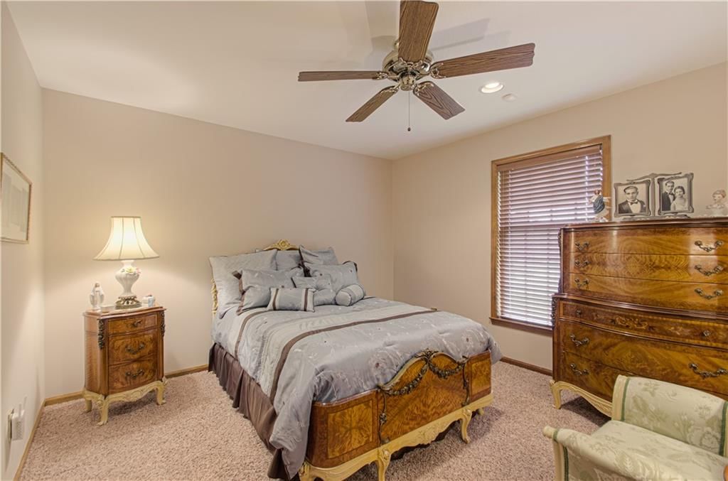 3608 NE 50 Street — photo 27
