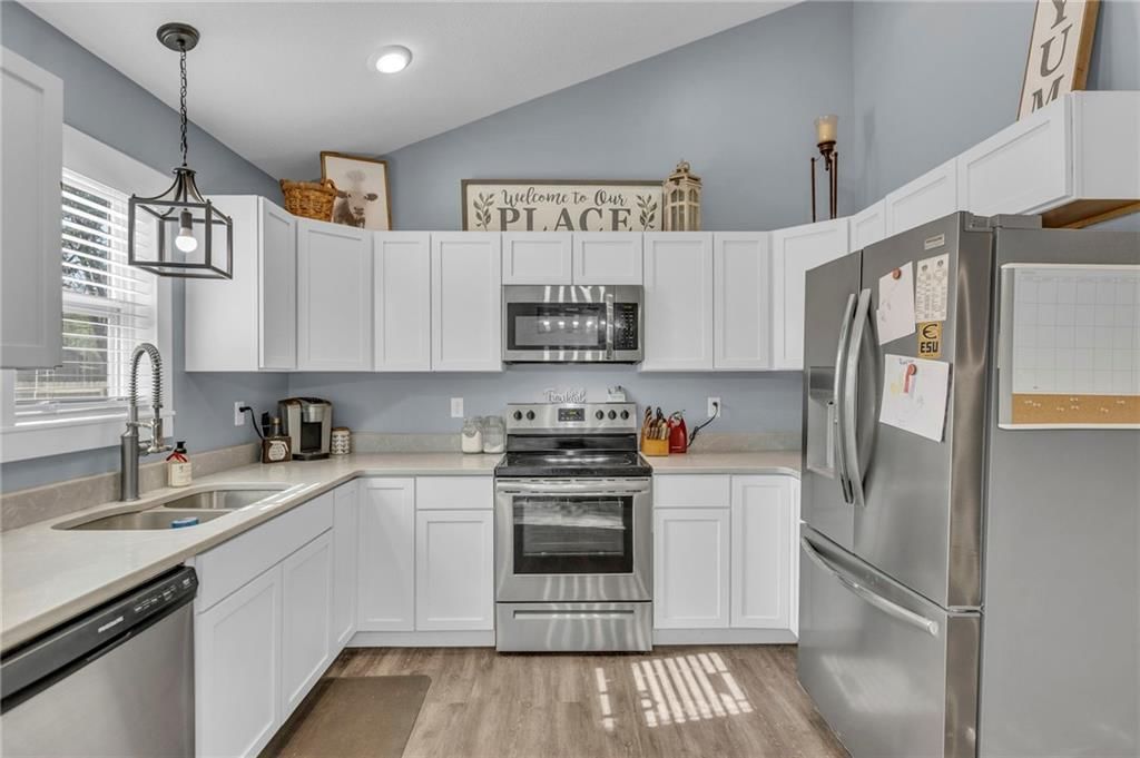 734 S Cherry Street — photo 14