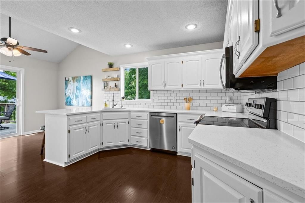 444 N Cherry Street — photo 12
