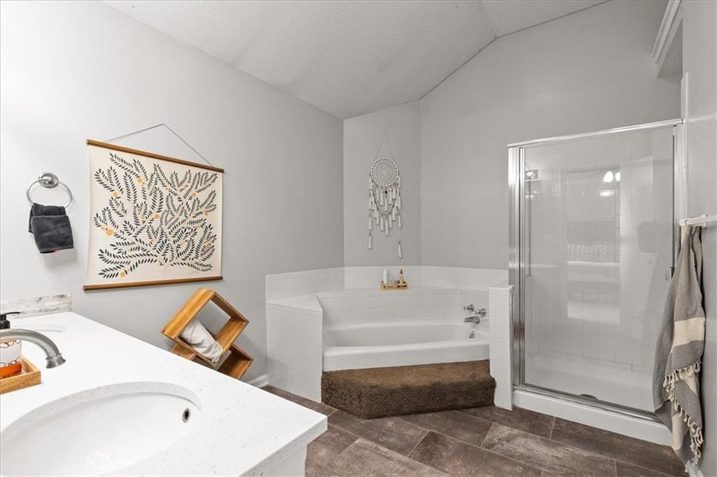 444 N Cherry Street — photo 21