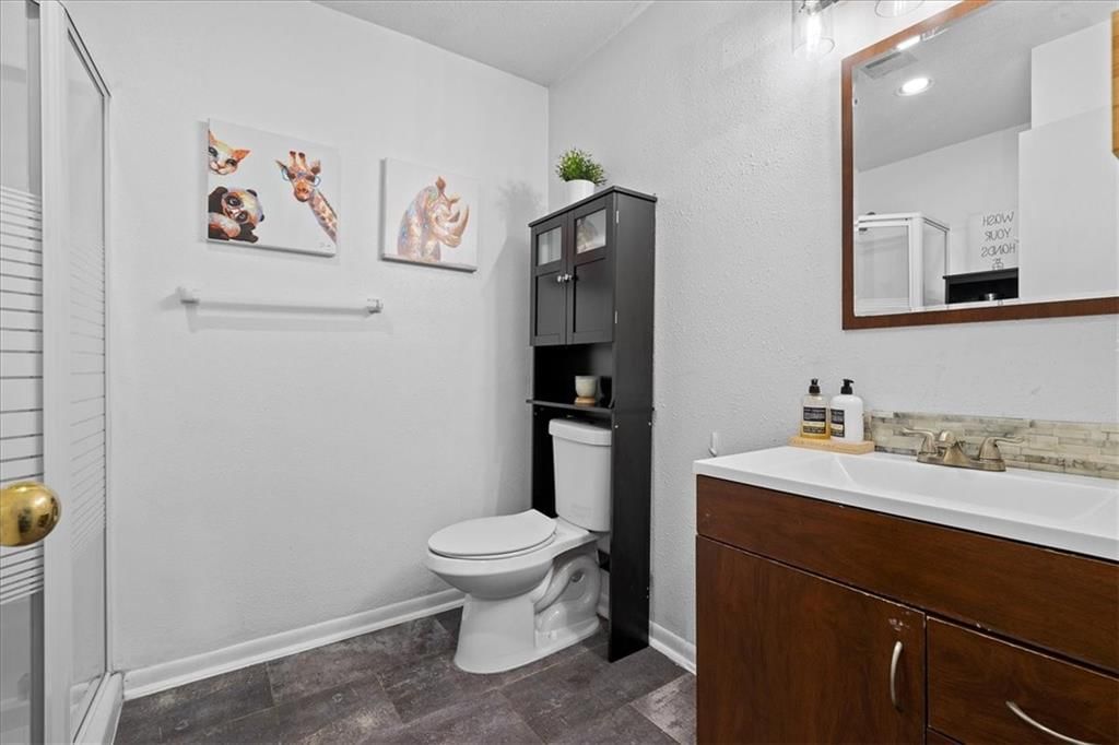 444 N Cherry Street — photo 26