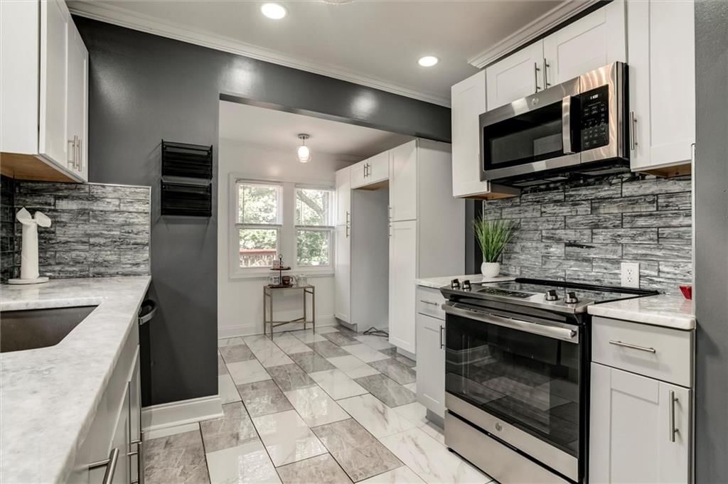 7222 Grand Avenue — photo 9