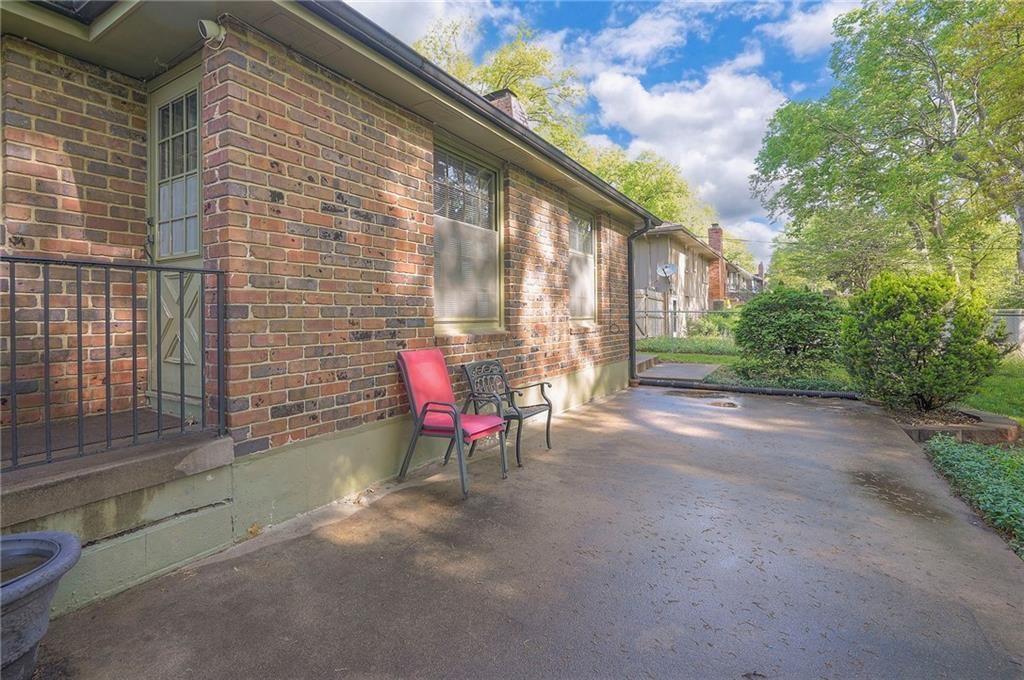 3913 Stonewall Avenue — photo 43