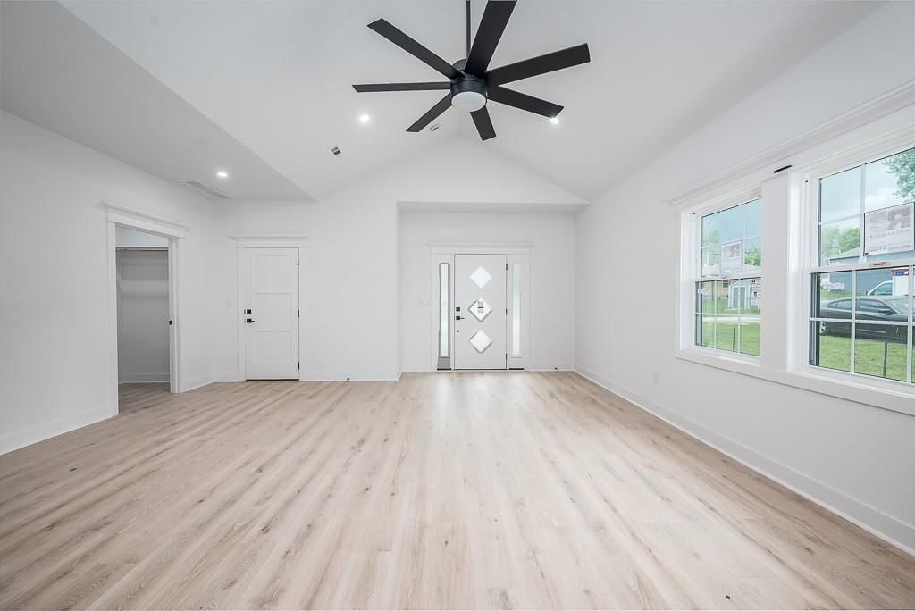 239 Shadyside Avenue — photo 10