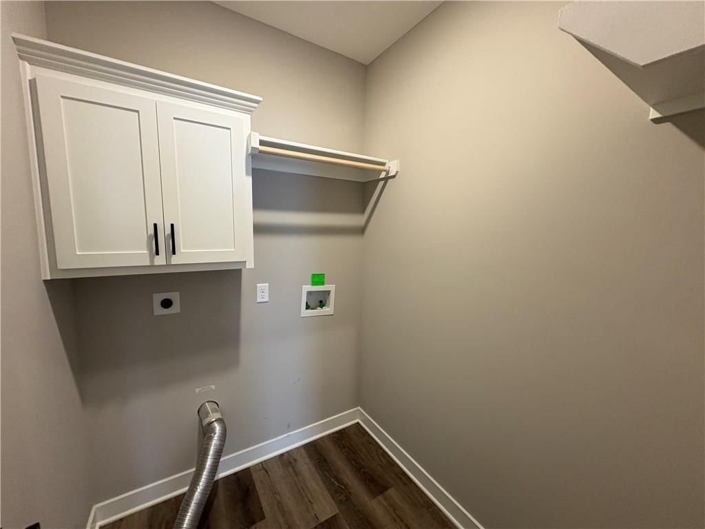 412 E Sea Avenue — photo 8