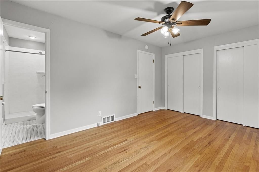 509 E 108th Terrace — photo 15