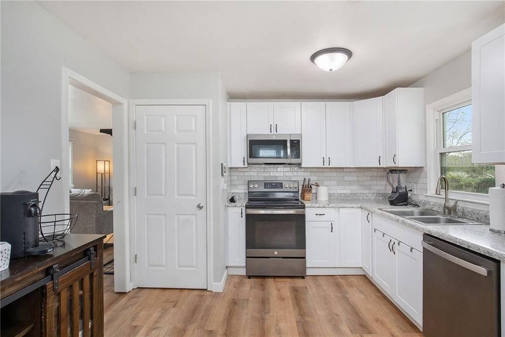 3029 S 47th Street — photo 15