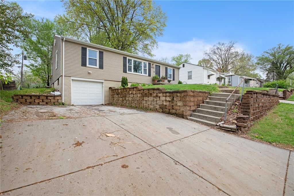 3029 S 47th Street — photo 24