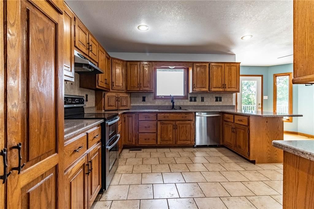 30828 NOMAD Drive — photo 23