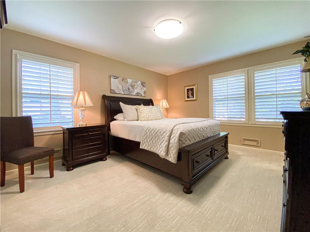 9511 Manor Road — photo 13