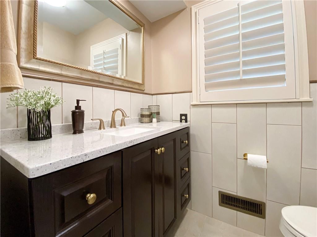 9511 Manor Road — photo 14