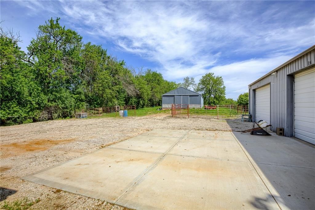 13750 Woodend Road — photo 34