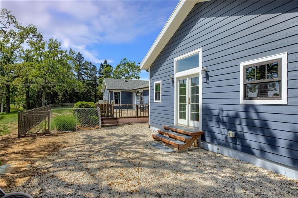 13750 Woodend Road — photo 42
