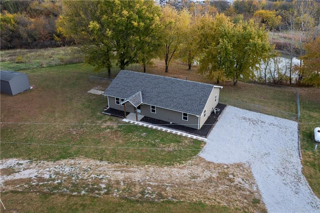 1795 615th Road — photo 33