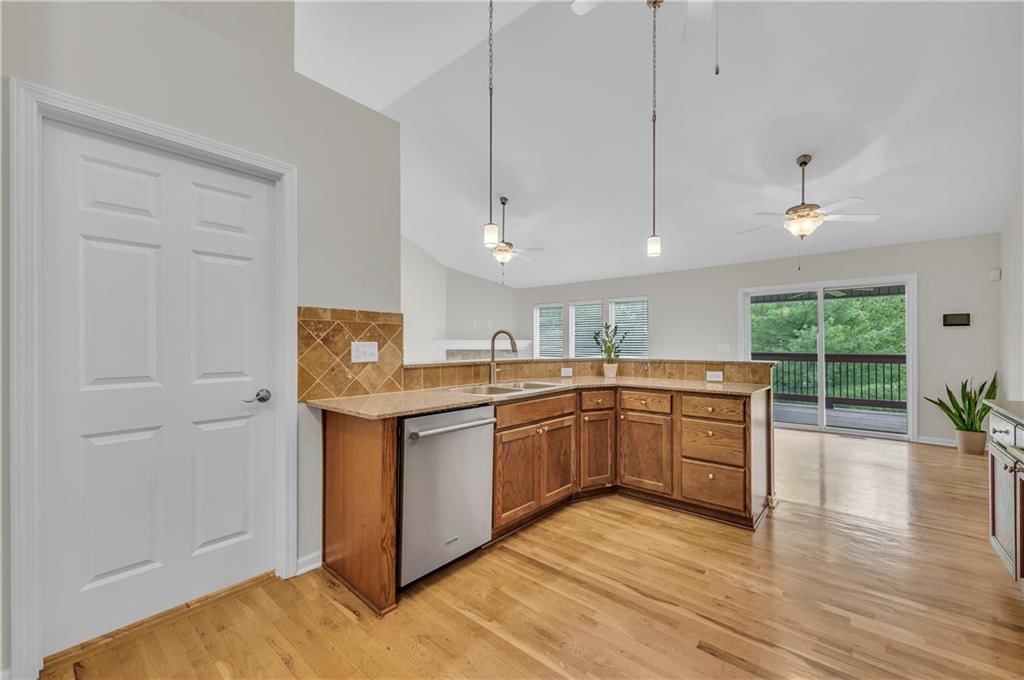 4851 NE Antioch Road — photo 15