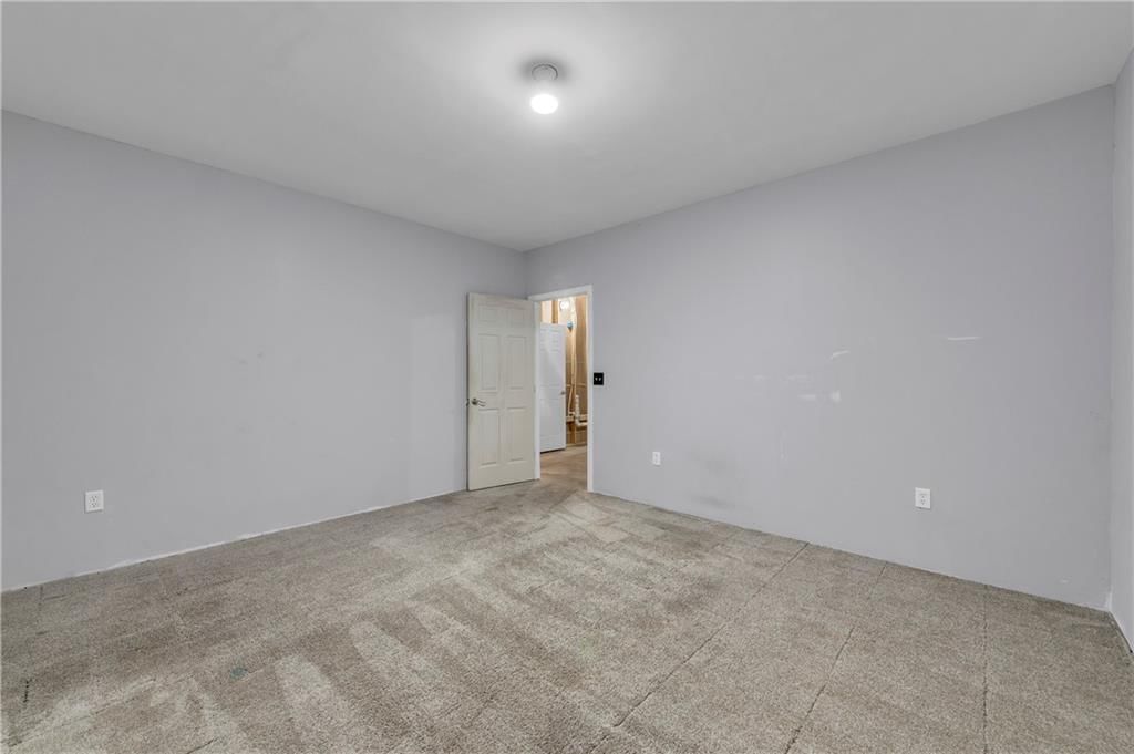 4851 NE Antioch Road — photo 36