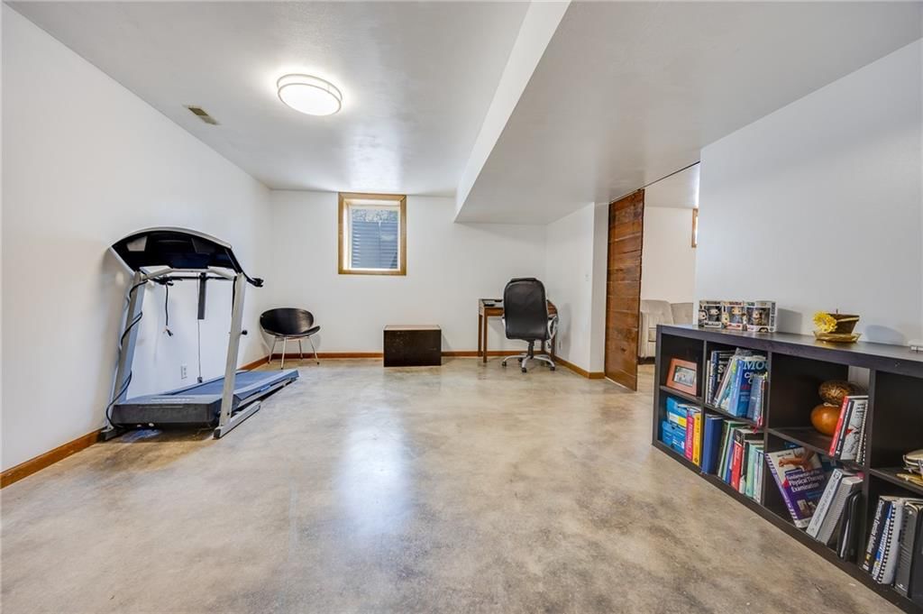 3806 W 14th Court — photo 35