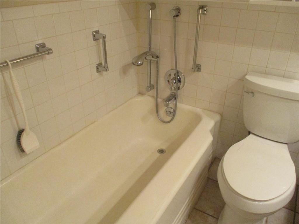 408 E 13th Street — photo 24