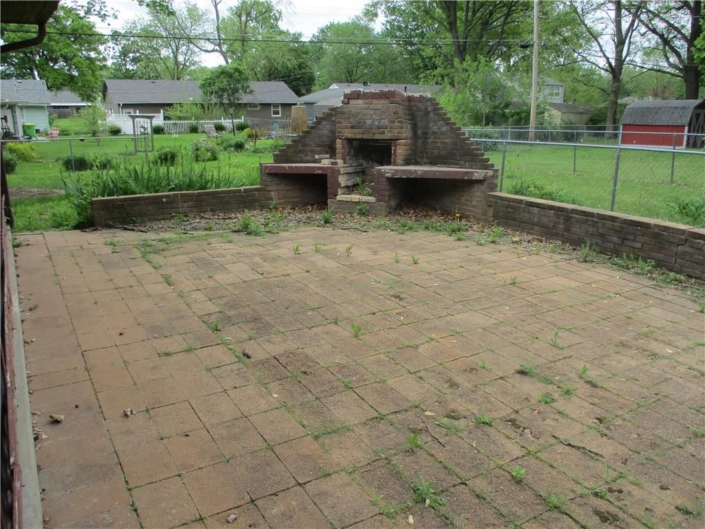 408 E 13th Street — photo 36