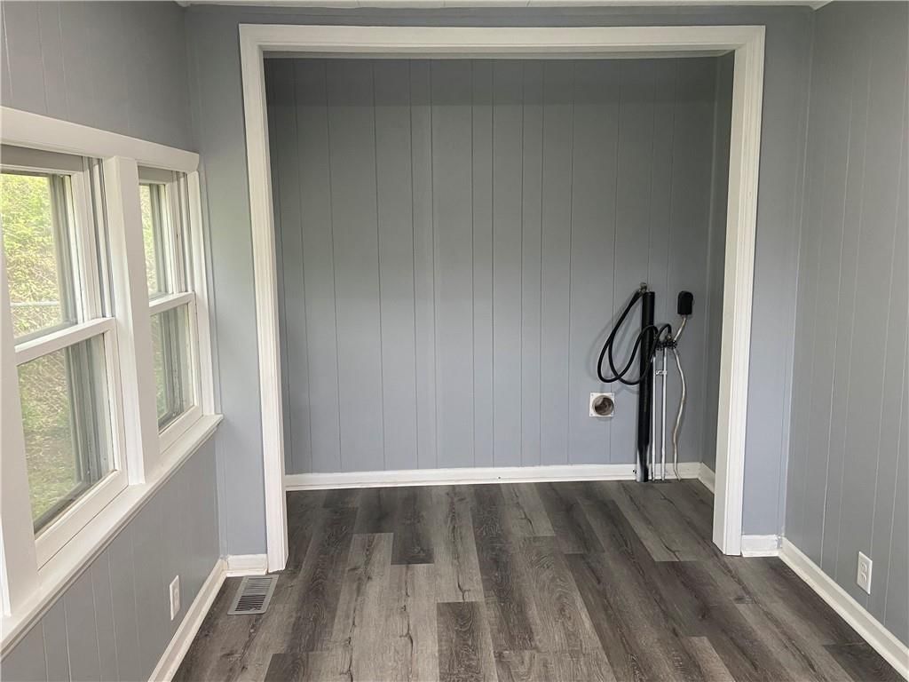 208 E Vassar Street — photo 17