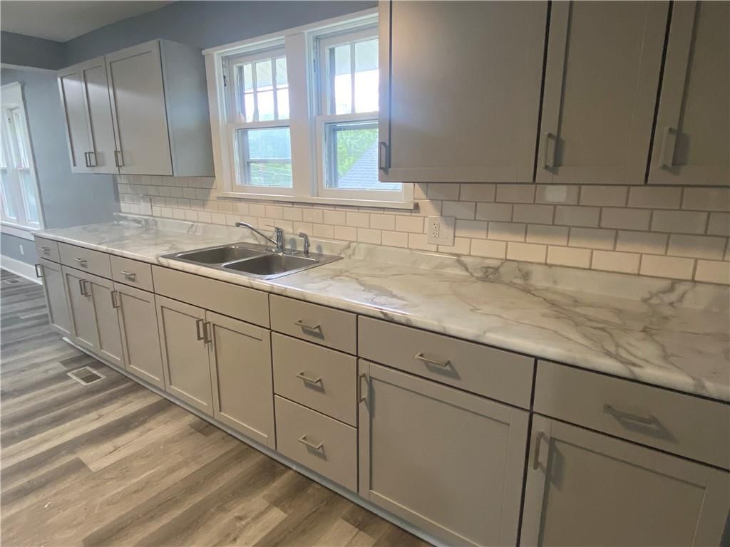 208 E Vassar Street — photo 10