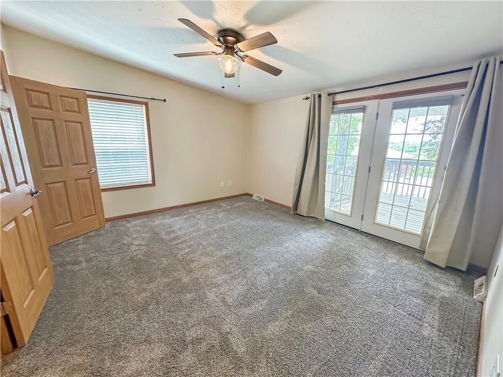 12448 Crestview Drive — photo 20