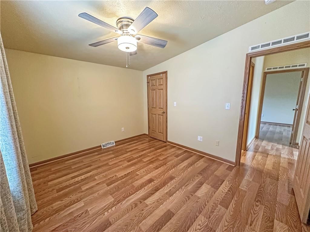 12448 Crestview Drive — photo 33