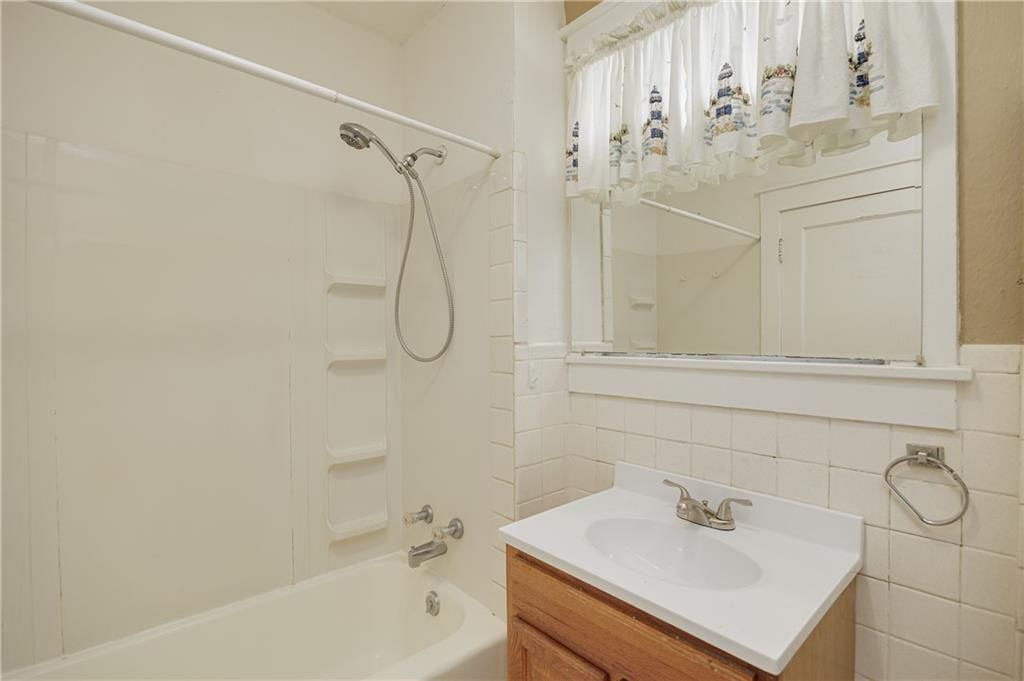 2310 Francis Street — photo 16