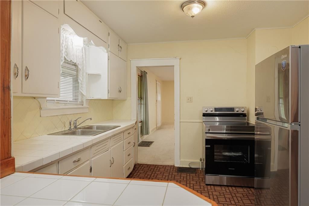 2310 Francis Street — photo 9