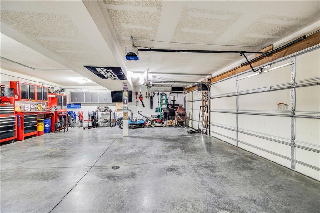 7851 N College Avenue — photo 35