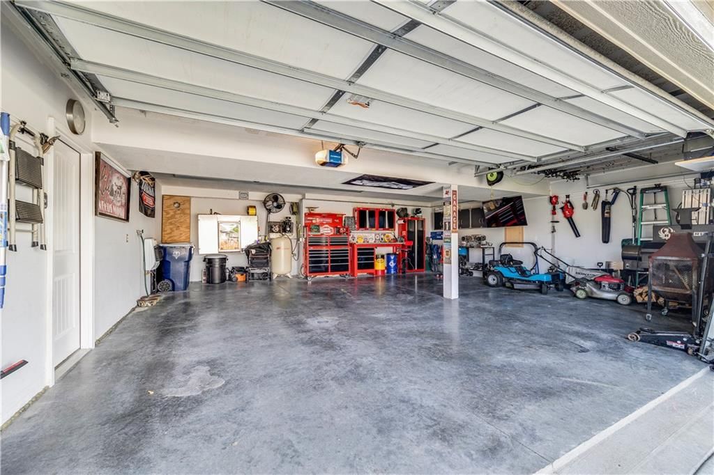 7851 N College Avenue — photo 36