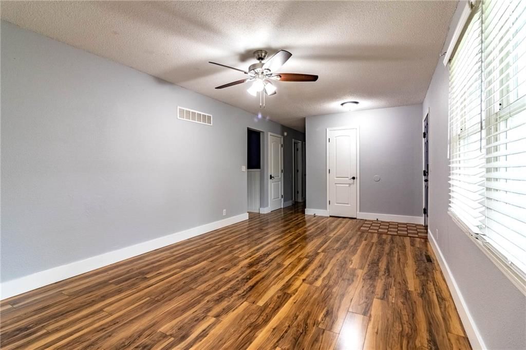 411 W Workman Street — photo 14