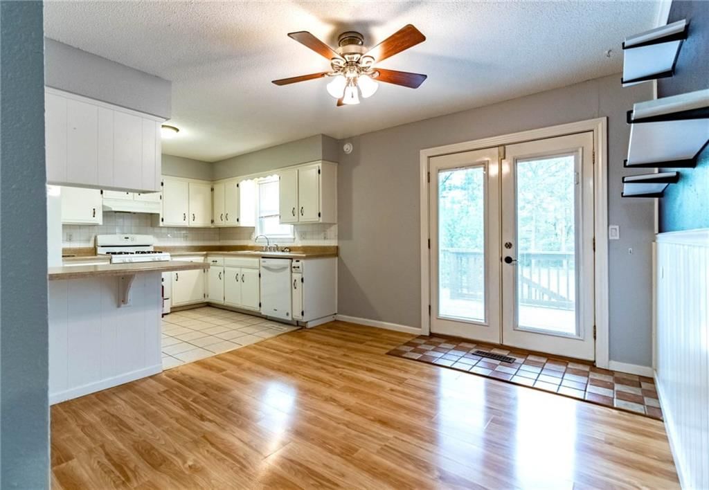 411 W Workman Street — photo 15
