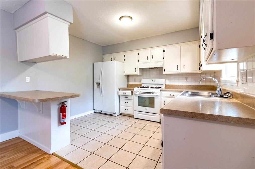 411 W Workman Street — photo 18