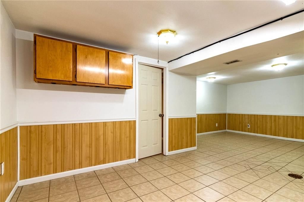 411 W Workman Street — photo 29
