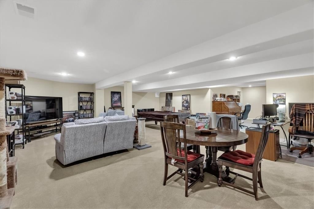 1700 NE Woodview Circle — photo 23
